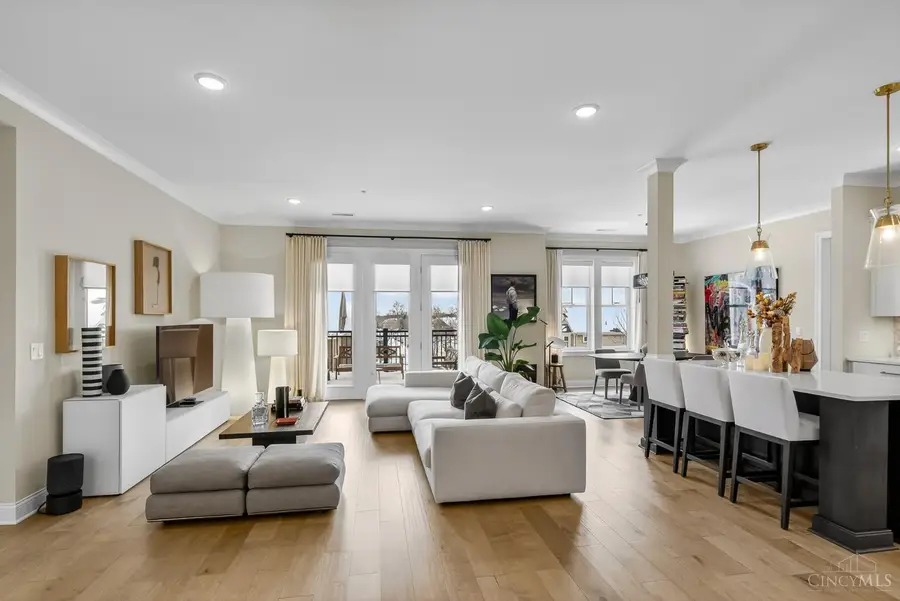 230 Vintage Club Drive #205, Montgomery, OH 45249 - #2