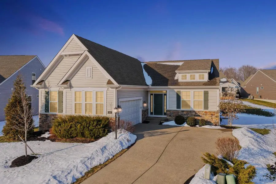 1382 Brookchase Circle, Warren, OH 45039 - #2