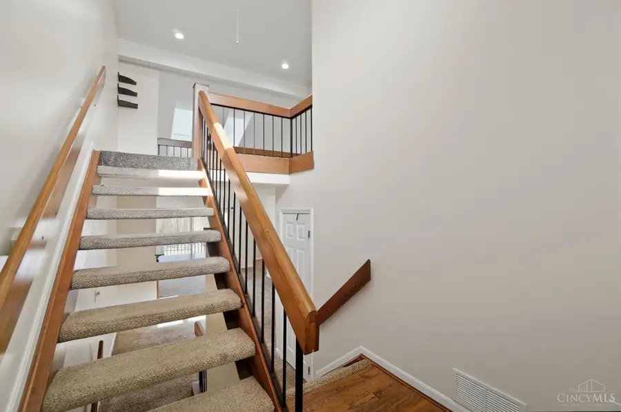 256 Centerbury Court #67, Springdale, OH 45246 - #3