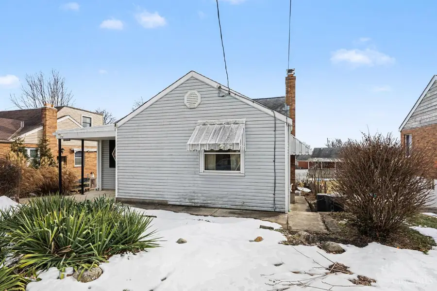 5839 N Glen Road, Green Township, OH 45248 - #3