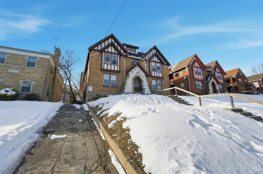 1029 Dana Avenue, Cincinnati, OH 45229 - Image #3