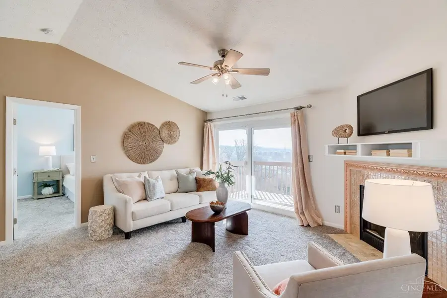 8945 Eagleview Drive #10, West Chester, OH 45069 - #2