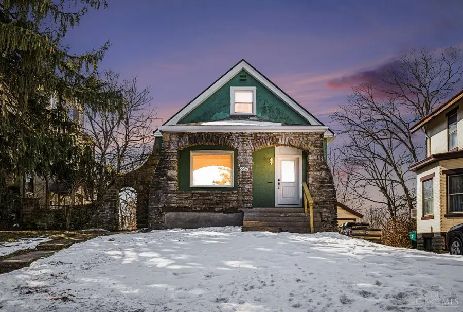 2257 Harrison Avenue, Cincinnati, OH 45211 - #2