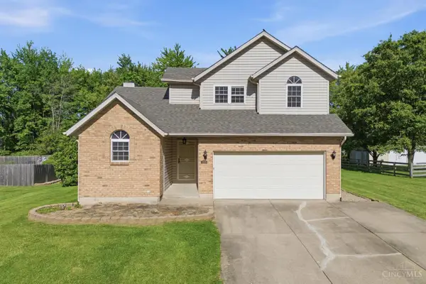 3326 Meadow Green Court, Amelia, OH 45102