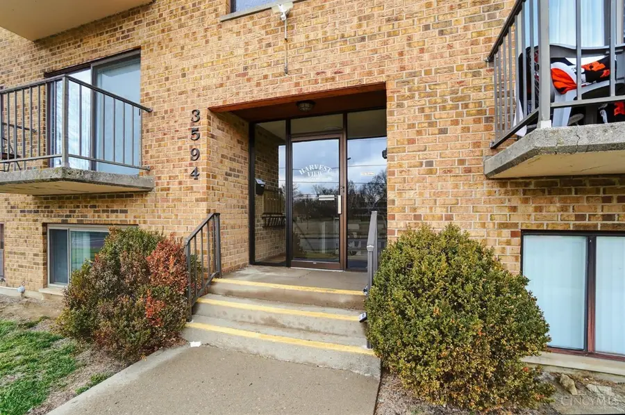 3594 Homelawn Avenue #14, Cincinnati, OH 45211 - #2