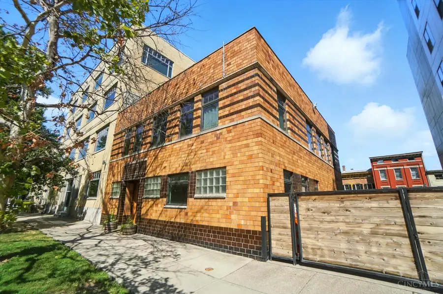 1628 Central Parkway, Cincinnati, OH 45202 - #2