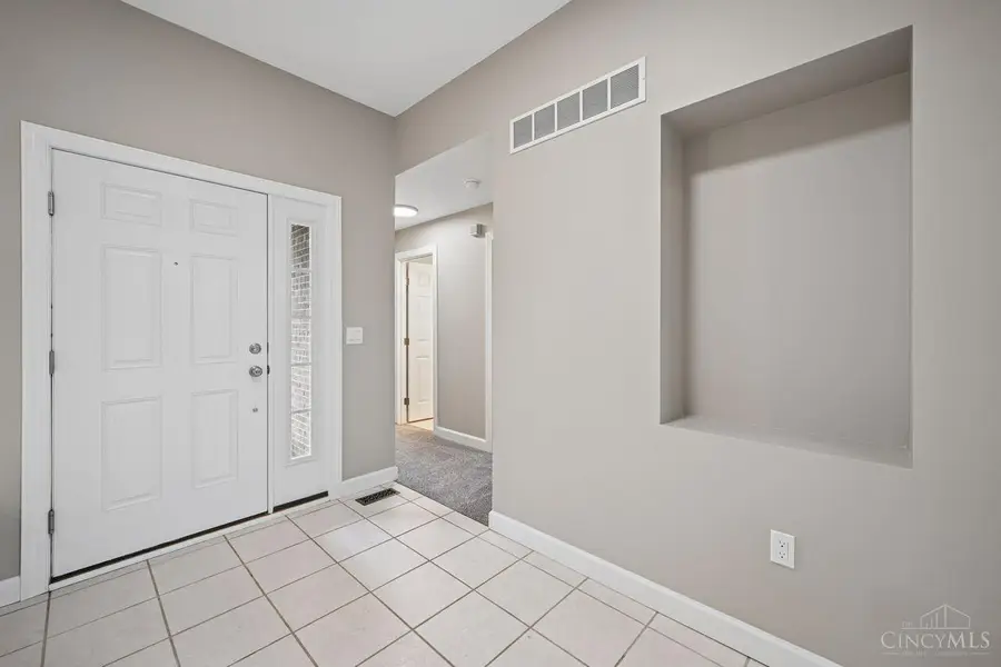 3653 Legend Oaks Drive, Amelia, OH 45102 - #2