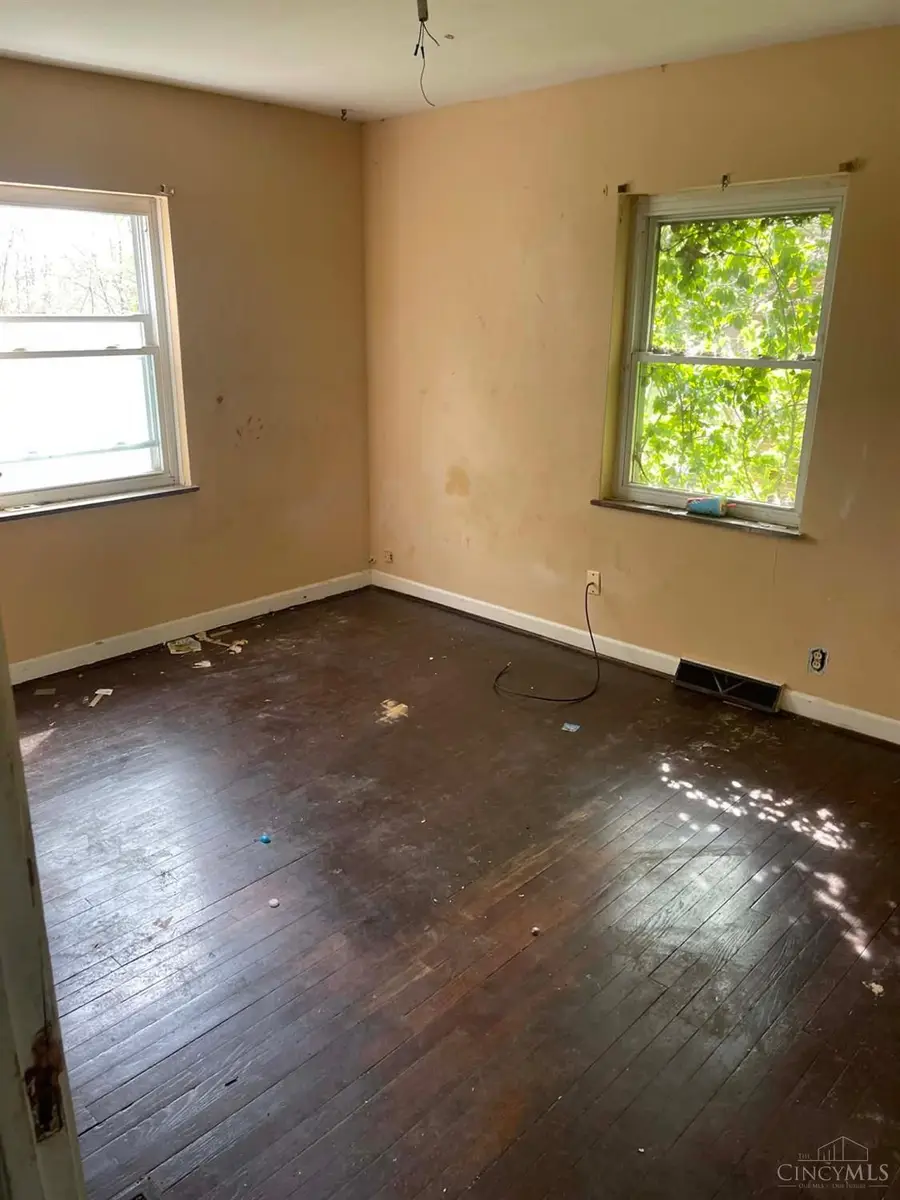 2027 Sundale Avenue, North College Hill, OH 45239 - #2