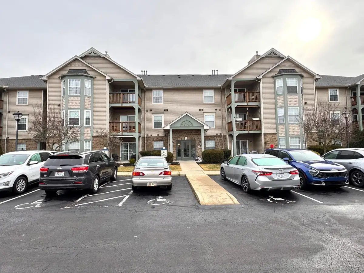 4941 N Arbor Woods Court #301, Cincinnati, OH 45248 - #1