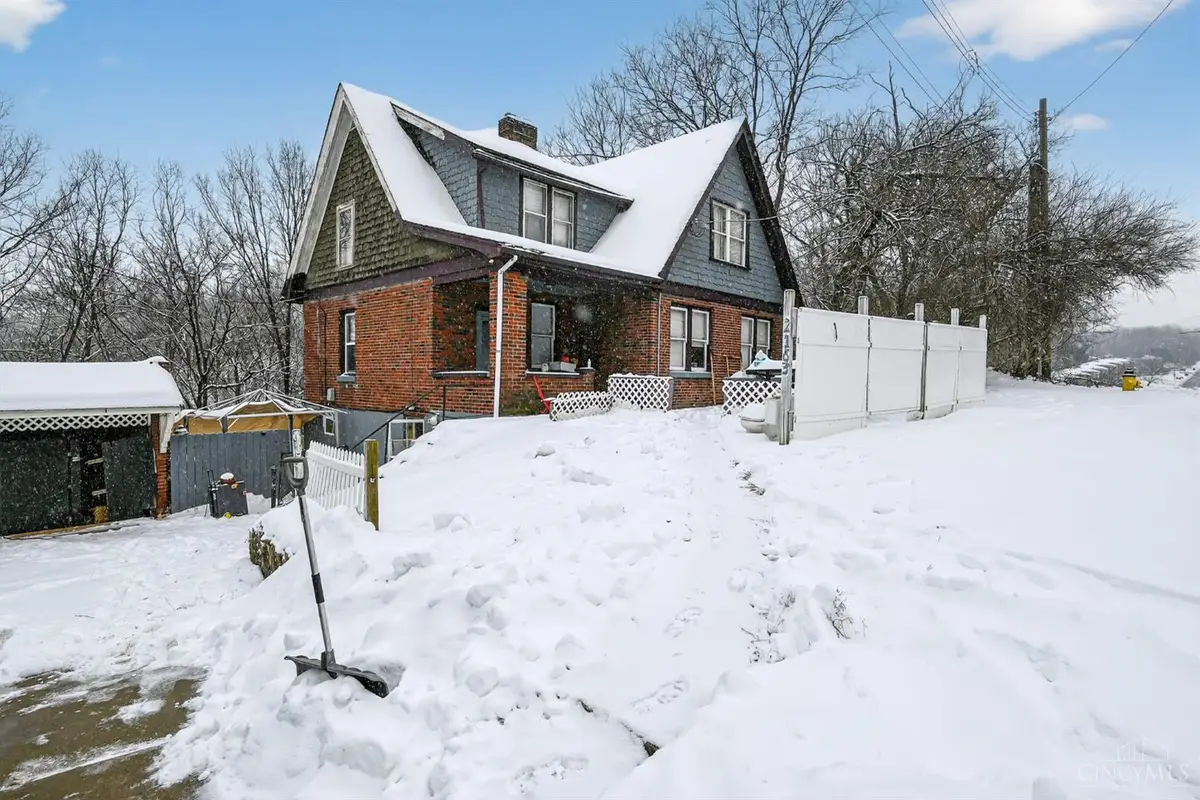 2163 Baltimore Avenue, Cincinnati, OH 45225 - #1