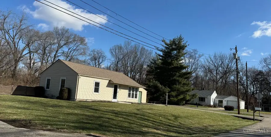 850 Brook Court, Fairfield, OH 45014 - #3