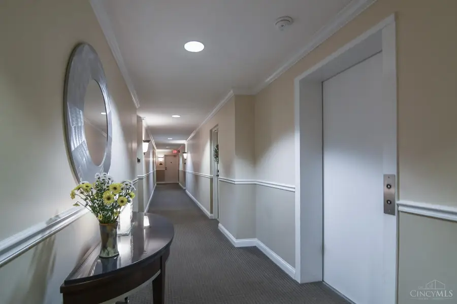 3646 Ashworth Drive #304, Cincinnati, OH 45208 - #3