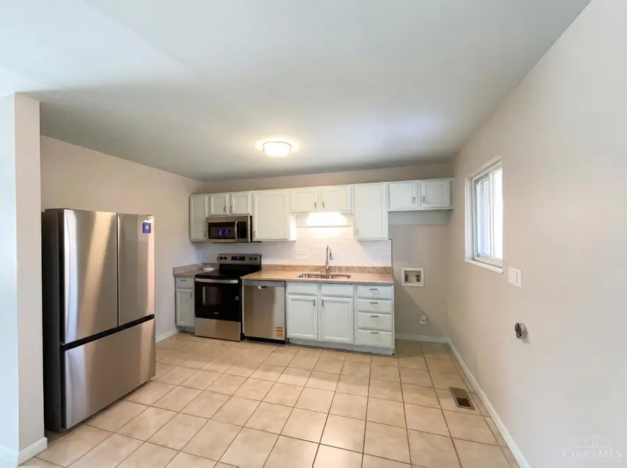 8724 Neptune Drive, Skyline Acres, OH 45231 - #2