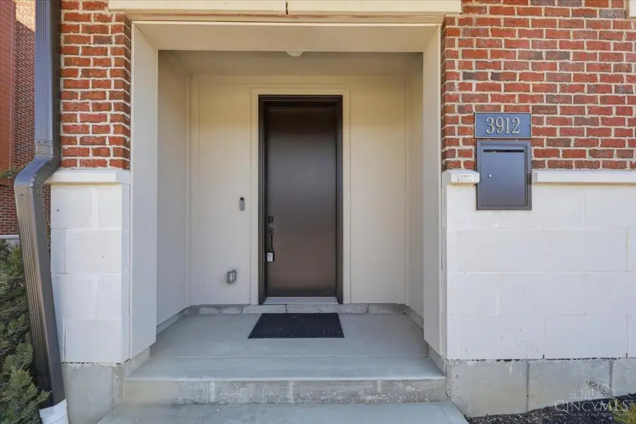 3912 Edwards Road, Cincinnati, OH 45209 - #2
