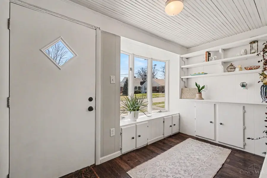 7719 Dearborn Avenue, Deer Park, OH 45236 - #2