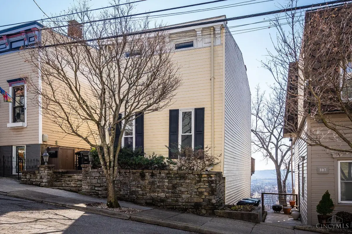 305 Klotter Avenue, Cincinnati, OH 45219 - #1