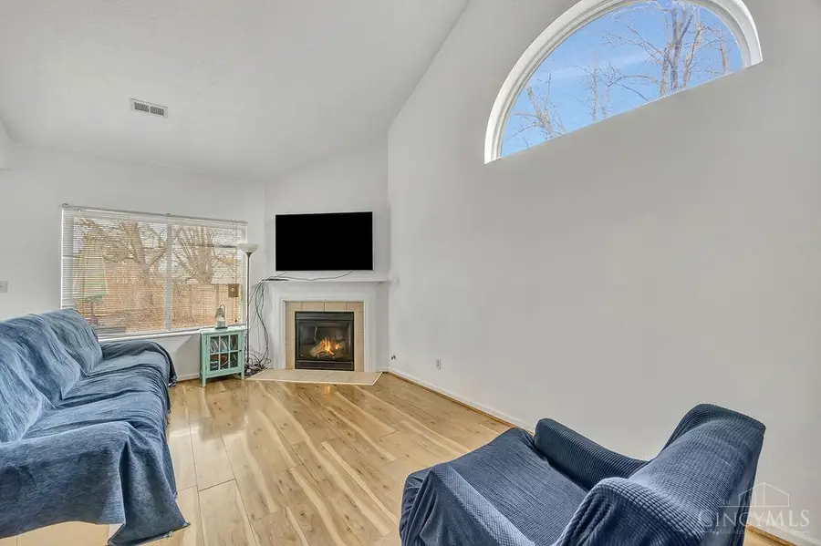 501 Meadowview Place, Trenton, OH 45067 - #3