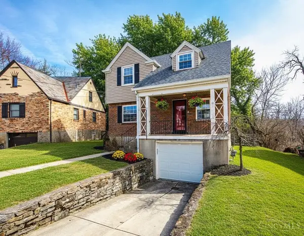 3264 Ashwood Drive, Cincinnati, OH 45213