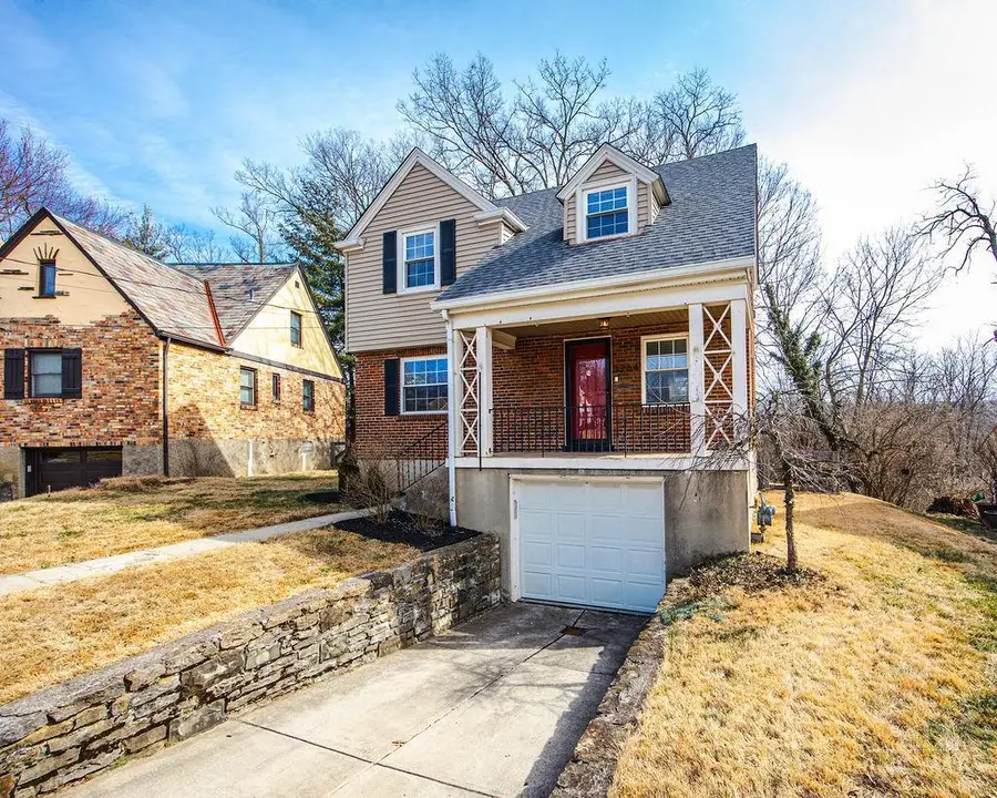 3264 Ashwood Drive, Cincinnati, OH 45213 - #3