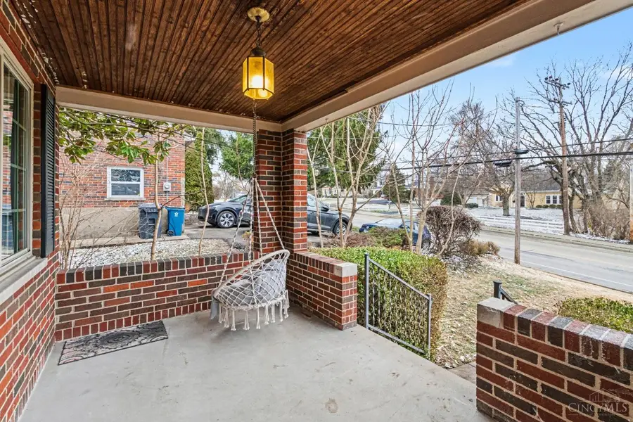 6095 Kenwood Road, Madeira, OH 45243 - #2