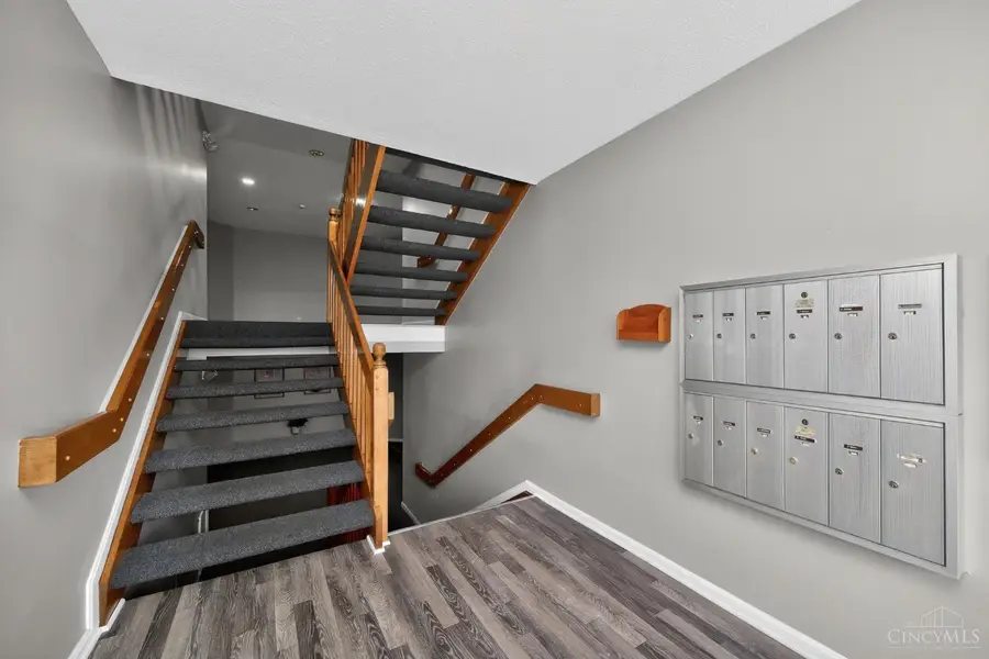 3211 Heritage Square Dr #12, Colerain, OH 45251 - #3