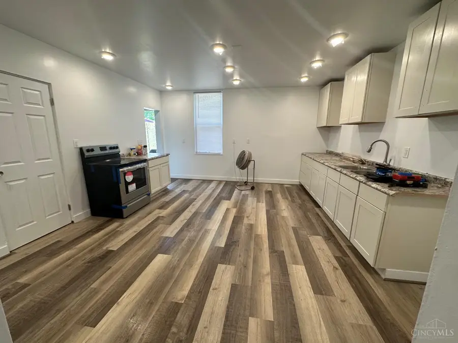 36 Wuest Street, Cincinnati, OH 45217 - #3