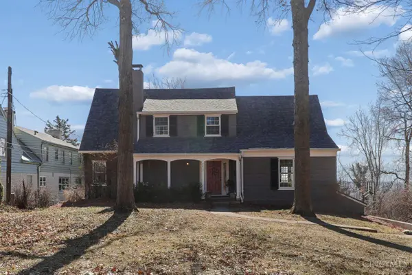 3817 Davenant Avenue, Cincinnati, OH 45213