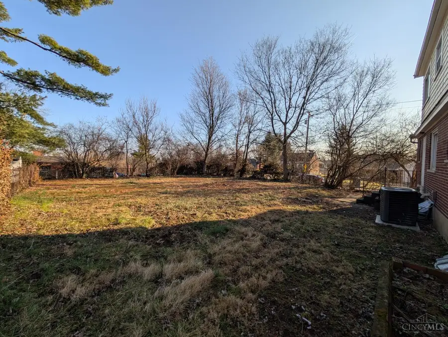 3236 Van Zandt Drive, Monfort Heights, OH 45211 - #3