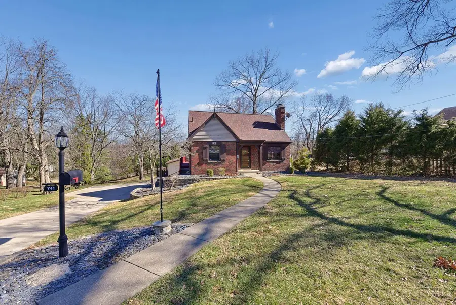 741 W North Bend Road, Cincinnati, OH 45224 - #2