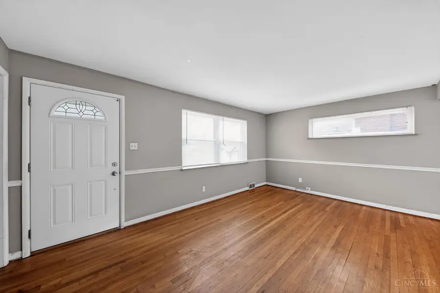 1702 Ashbrook Drive, Cincinnati, OH 45238 - #3