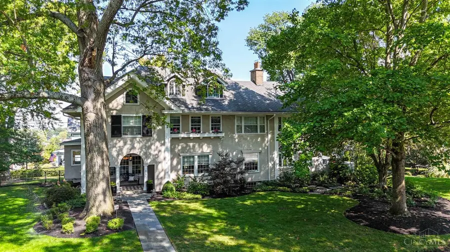 3506 Vista Terrace, Cincinnati, OH 45208 - #3