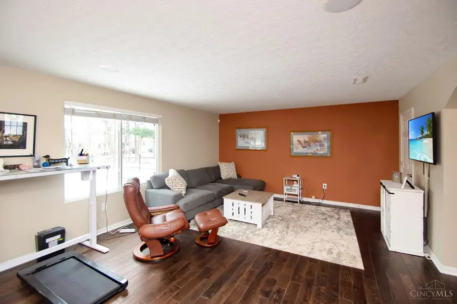 9 Woodside Park Drive, Amelia, OH 45102 - #2