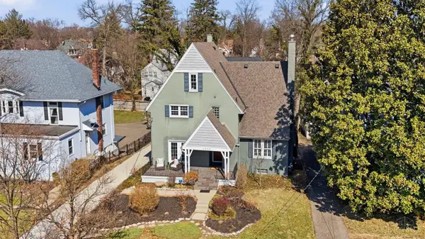 1284 Paddock Hills Avenue, Cincinnati, OH 45229