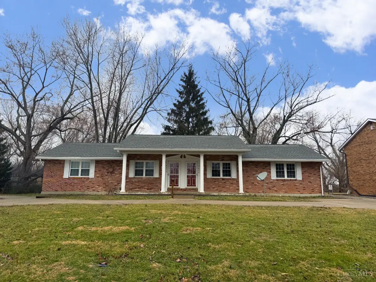 7634 Rosewood Drive, Blanchester, OH 45107 - #1