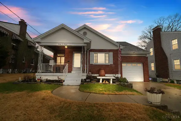 2611 Allaire Avenue, Cincinnati, OH 45239