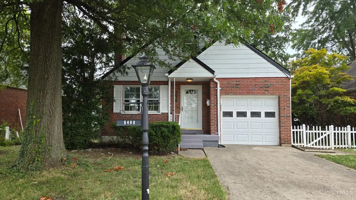 8468 Plainfield Road, Deer Park, OH 45236 - #1