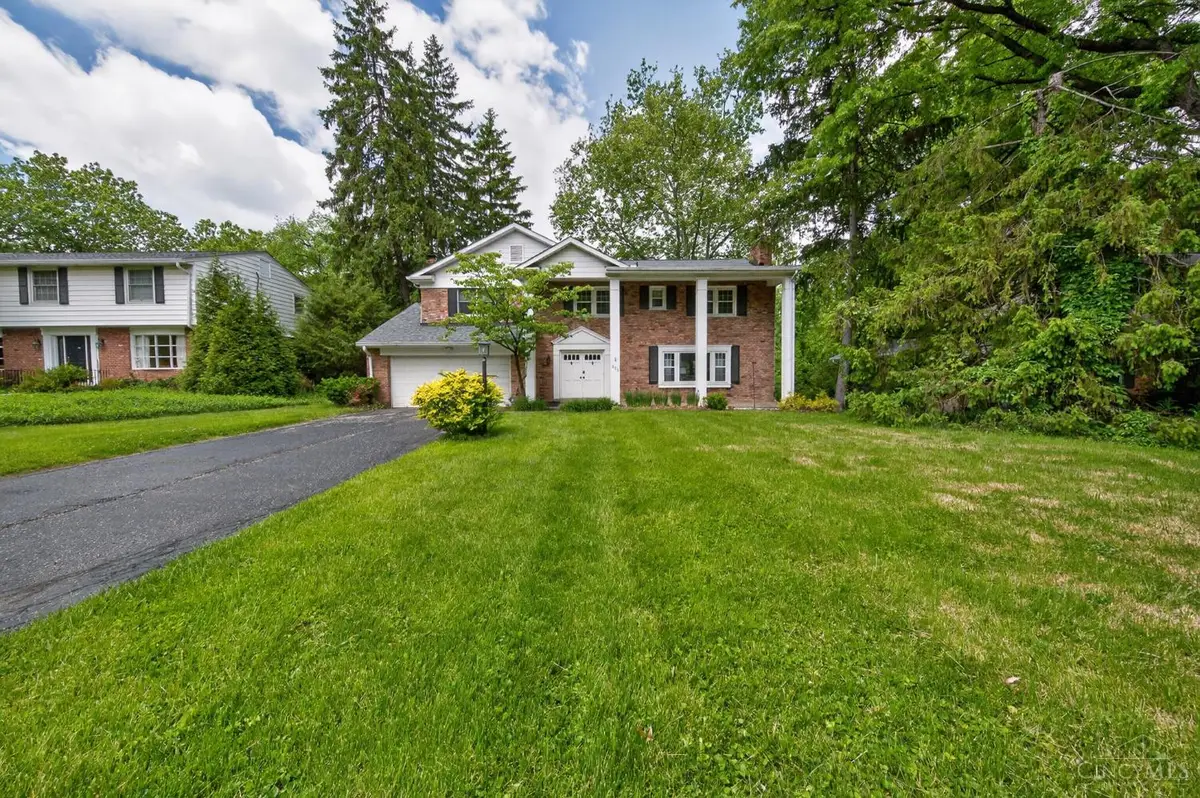 355 Circlewood Lane, Wyoming, OH 45215 - #1