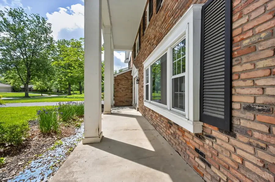 355 Circlewood Lane, Wyoming, OH 45215 - #2