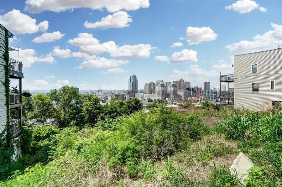 375 Oregon Street, Cincinnati, OH 45202 - #3
