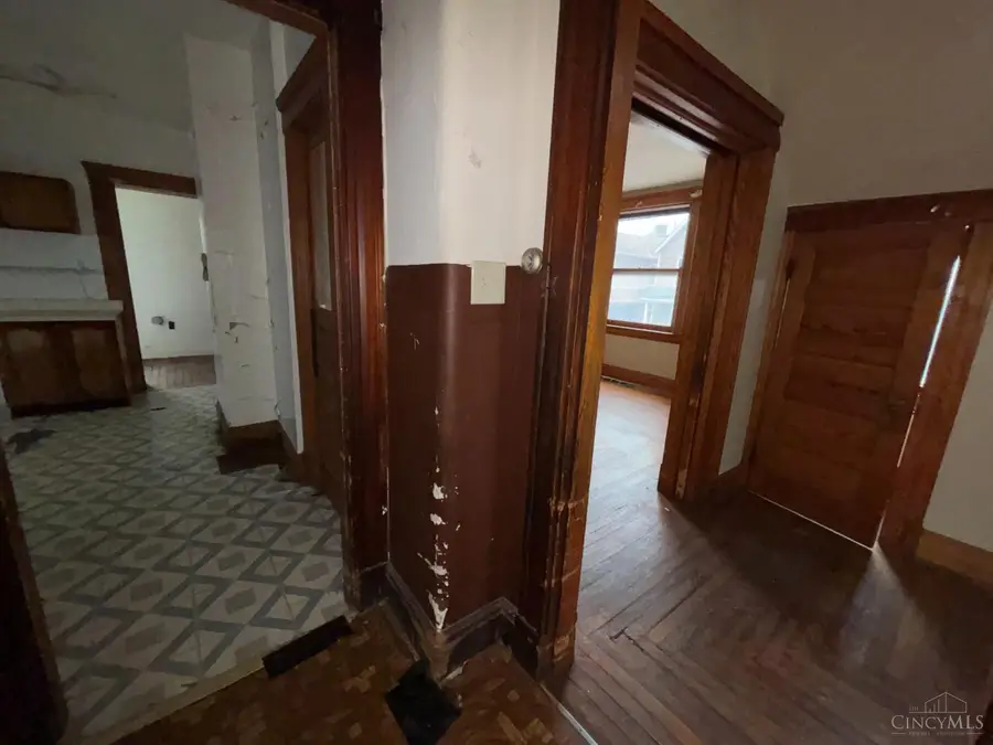 3339 Spokane Avenue, Cincinnati, OH 45207 - #3