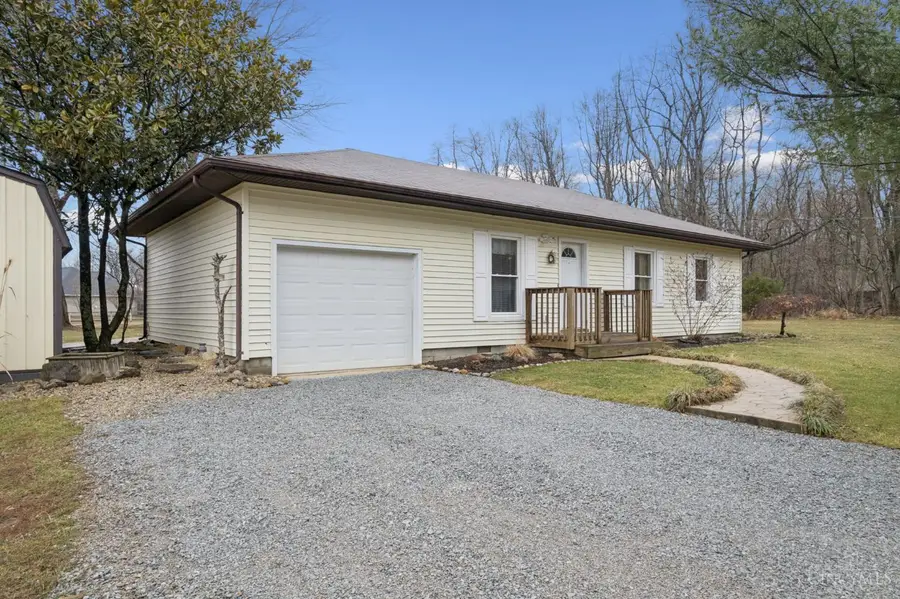 205 Horse Shoe Drive, Lake Waynoka, OH 45171 - #2