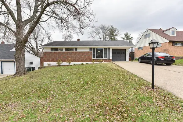 16 Japonica Drive, Greenhills, OH 45218