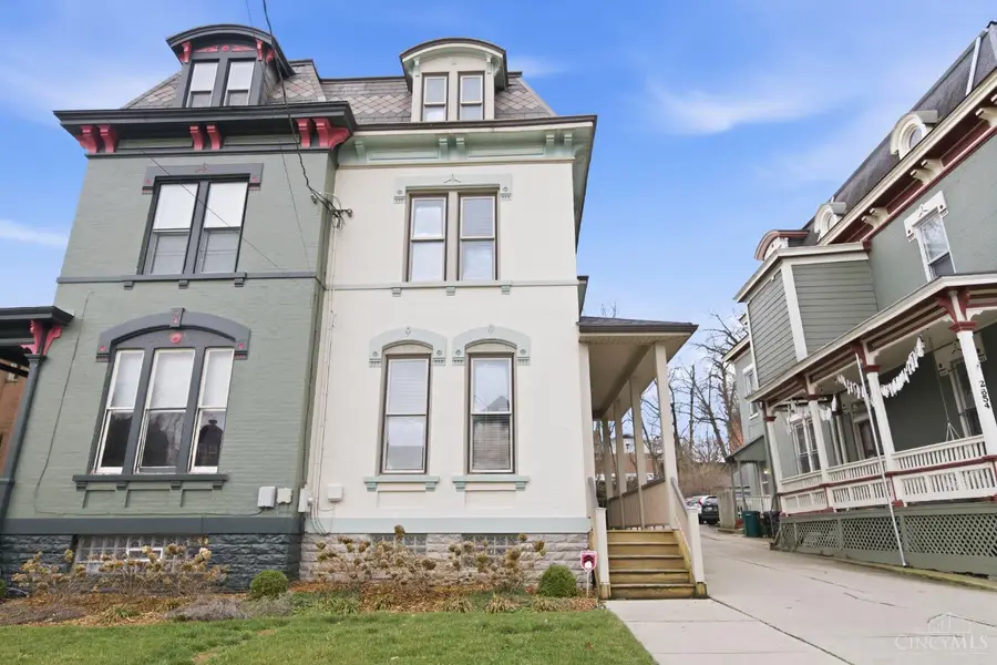 2656 Bellevue Avenue, Cincinnati, OH 45219 - #2