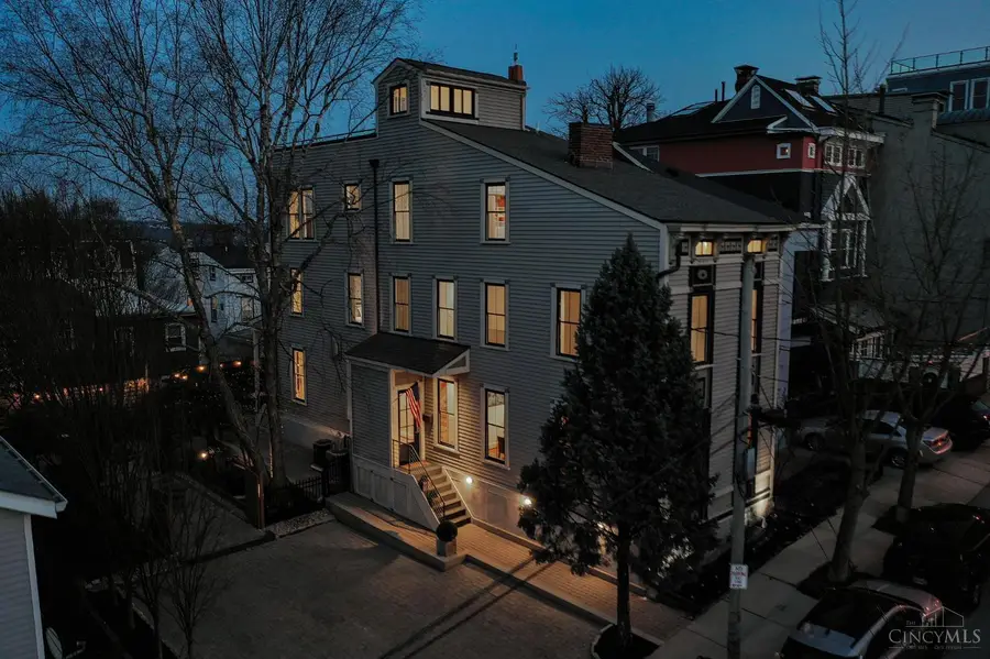 1126 Fuller Street, Cincinnati, OH 45202 - #3