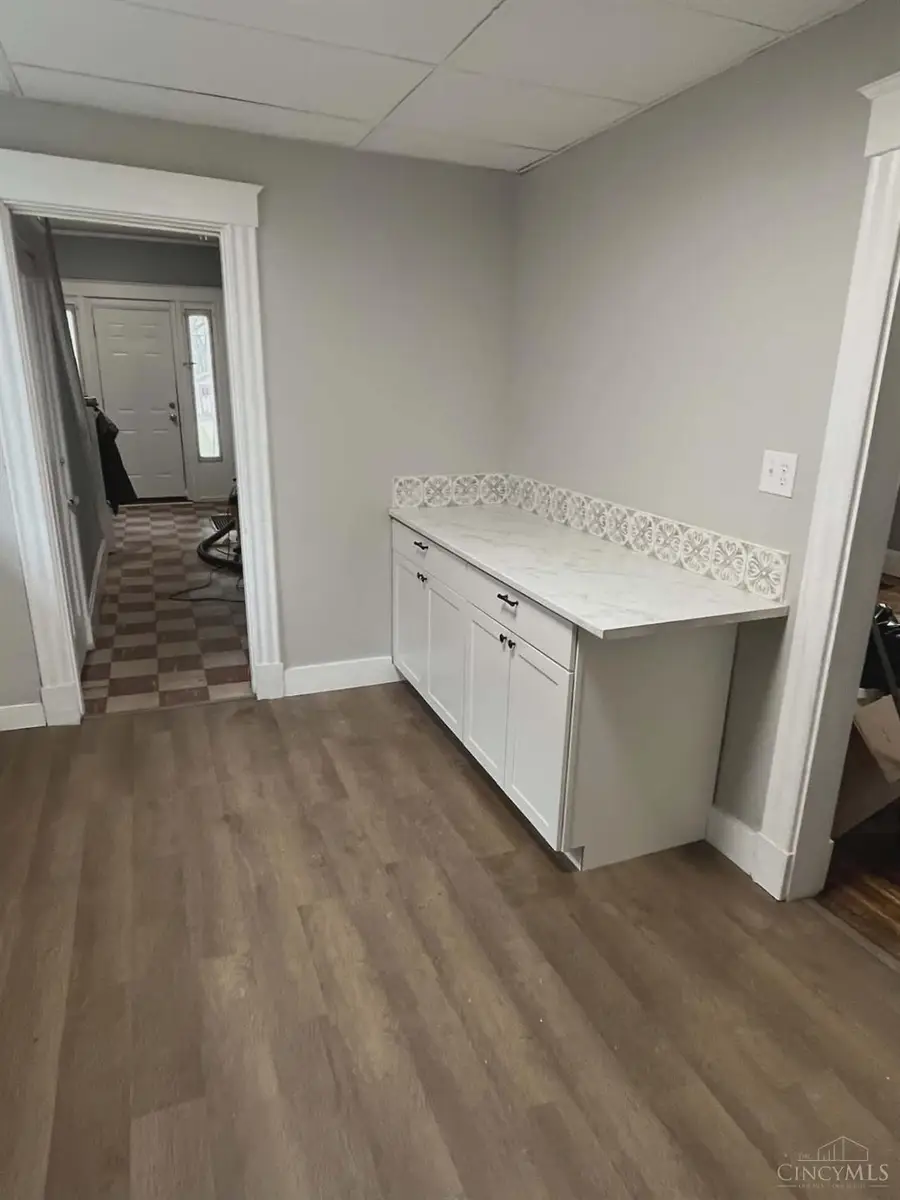 528 Rosemont Avenue, Cincinnati, OH 45205 - #3