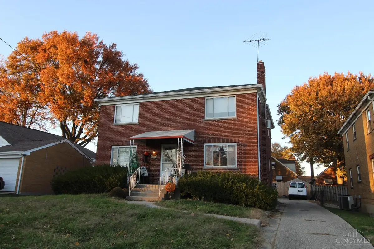 4224 Applegate Avenue, Cheviot, OH 45211 - #1