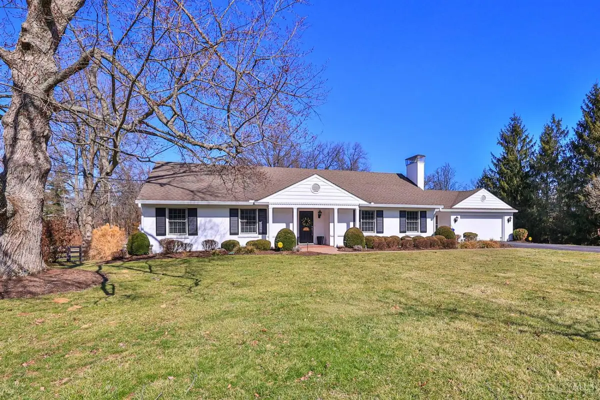 7708 Ahwenasa Lane, Indian Hill, OH 45243 - #1