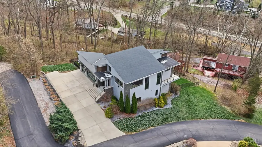 3666 Cooper Road, Blue Ash, OH 45241 - #2