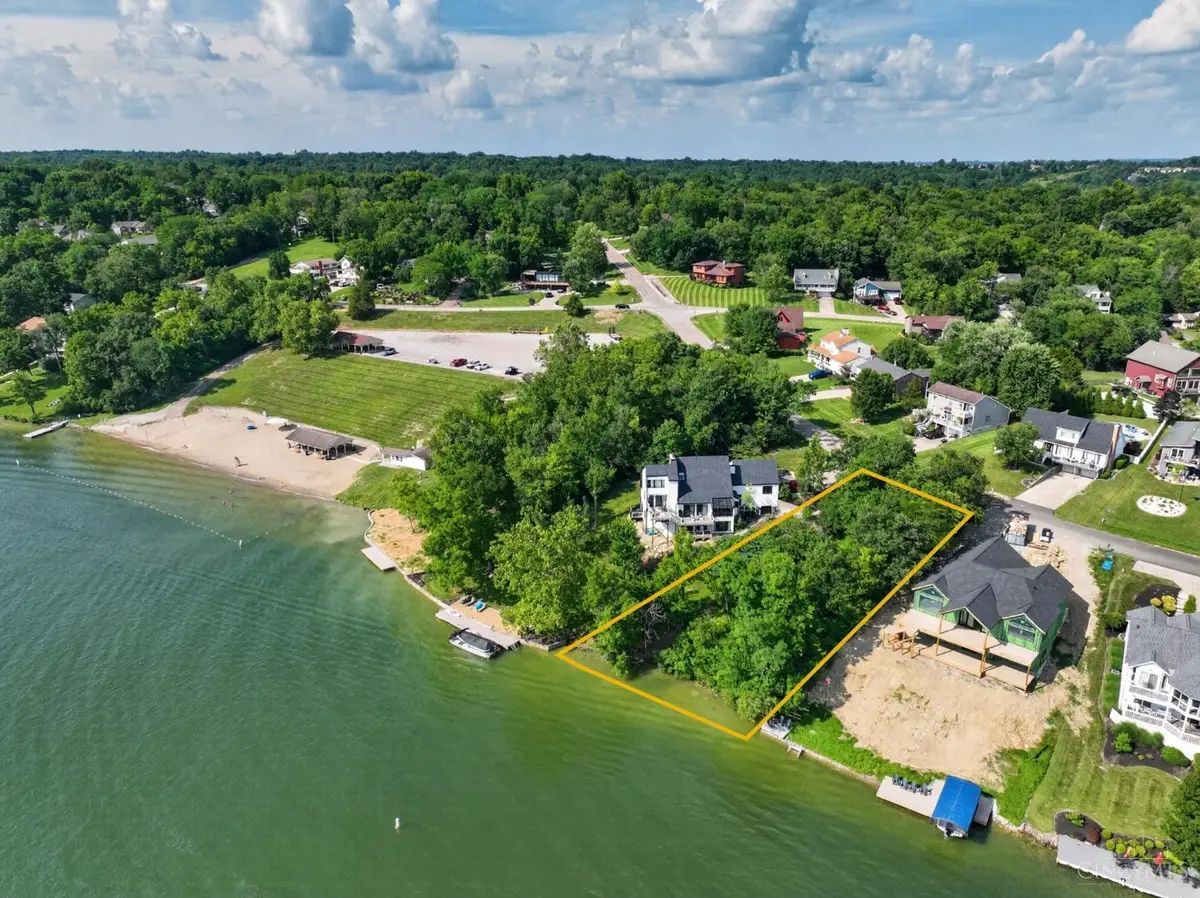 1525 Lakeview Drive, Lawrenceburg, IN 47025 - #1