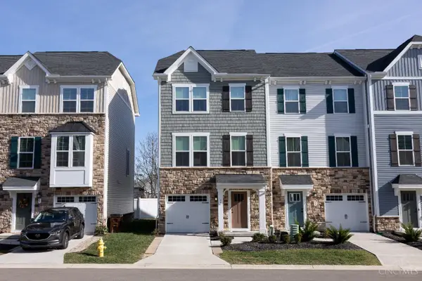 34 Wentworth Lane, Deer Park, OH 45236